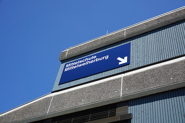 Mittelschule Mittelweiherburg Signaletik